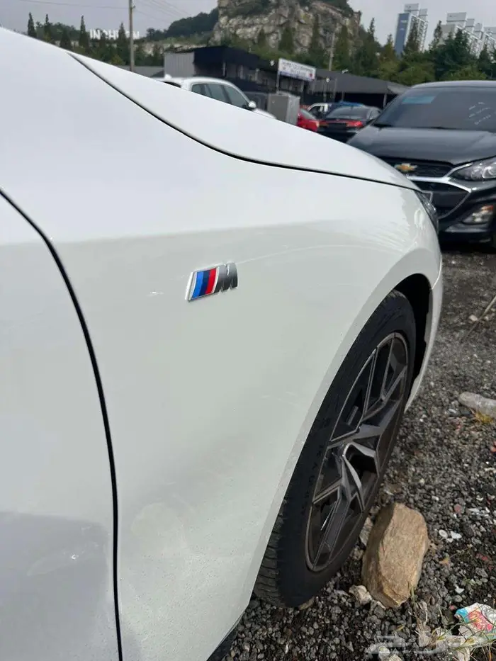 بي ام الفئة الخامسة 520 - BMW520I 2024 7