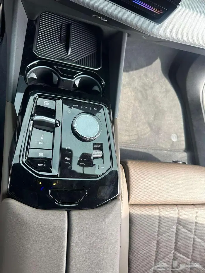 بي ام الفئة الخامسة 520 - BMW520I 2024 15