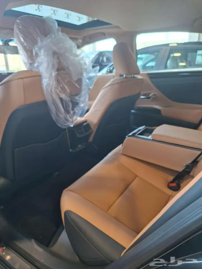 لكزس ES250 AA بنزين 2025 كاش واقساط 18