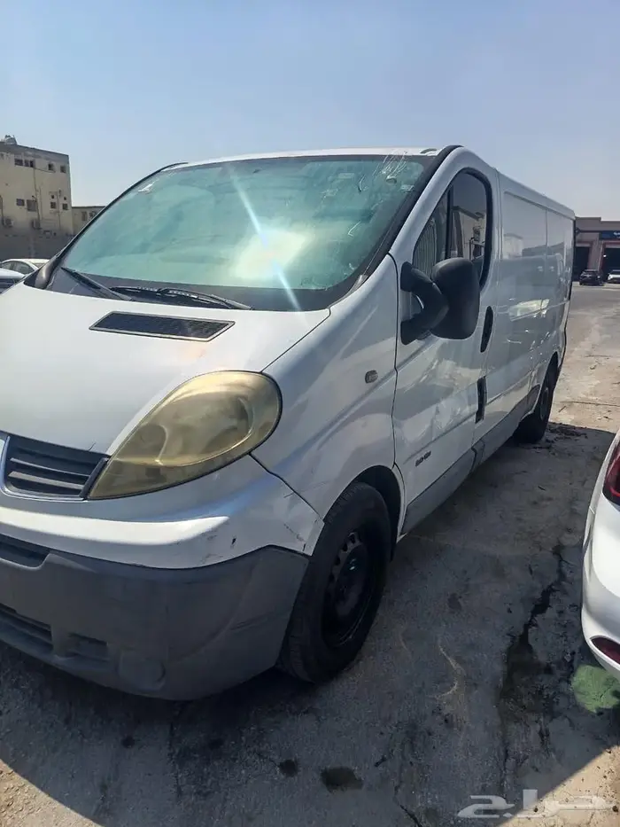 باص رينو ترافيك كبير بضاعه ممشى 180 الف كيلو 7