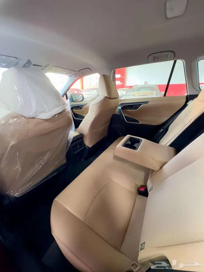 تويوتا رافور LE 4x4 2025 كاش وبنوك 4