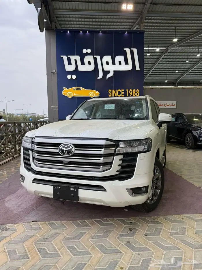 لاندكروزر GXR4 بنزين 2025 0