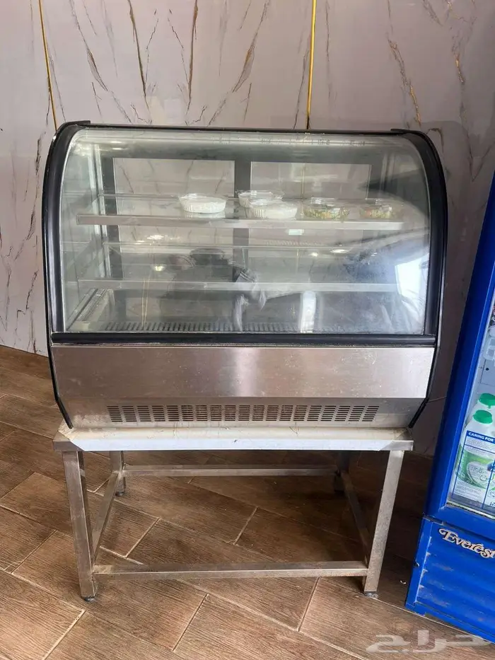 ثلاجة عرض حلا 1