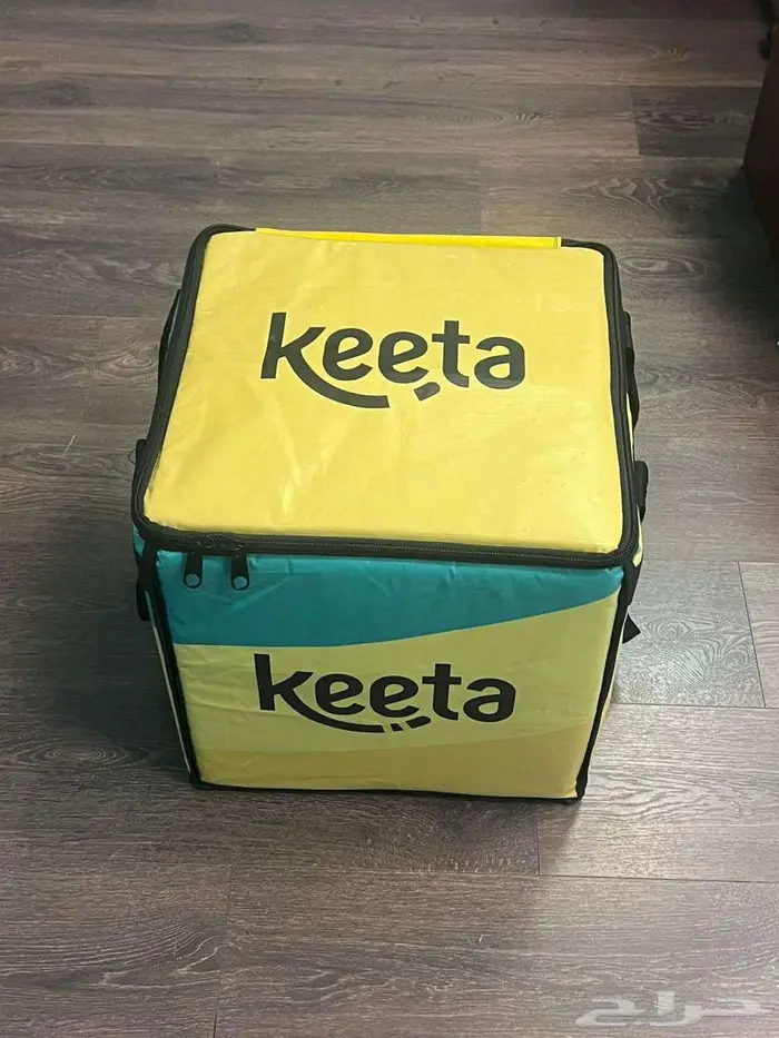 تشرتات وشنط كيتا 1