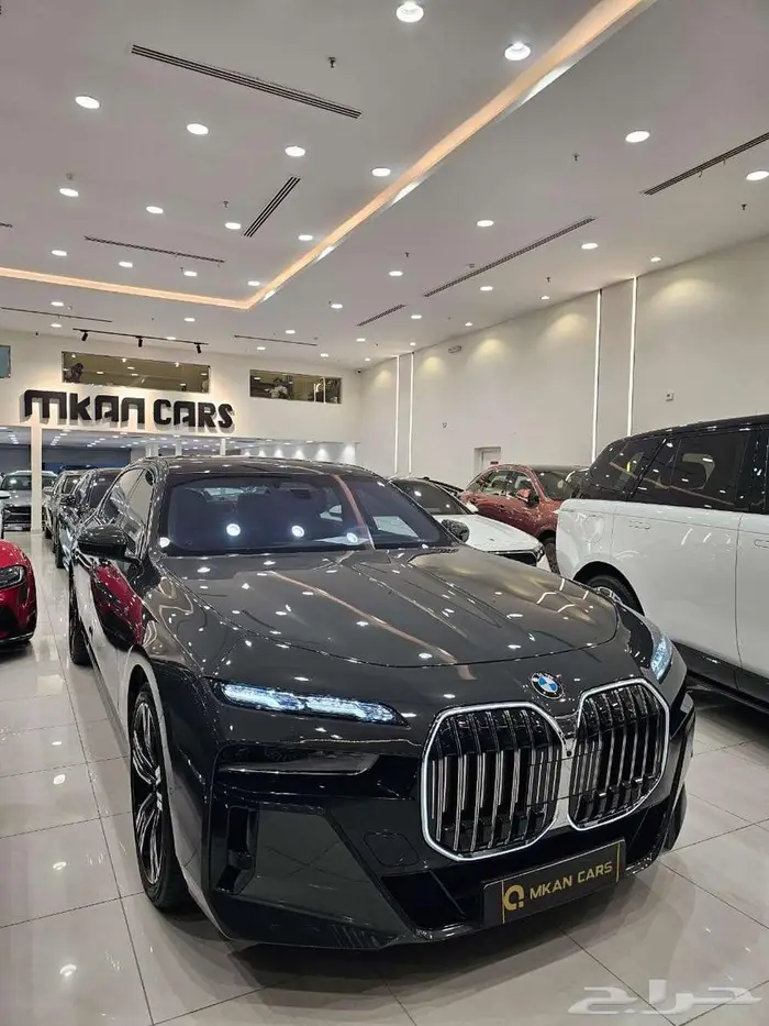 بى ام دبليو 740I 2023 ناغى تم البيع 4