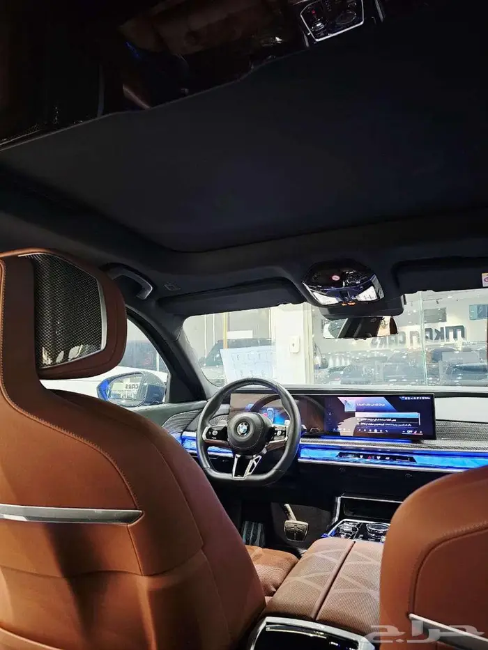 بى ام دبليو 740I 2023 ناغى تم البيع 17