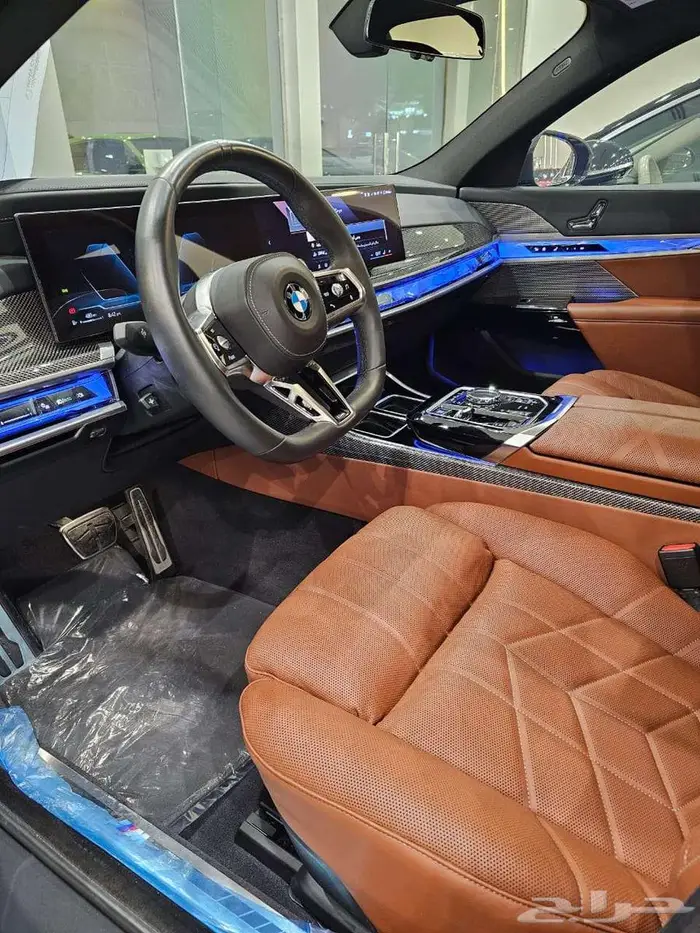 بى ام دبليو 740I 2023 ناغى تم البيع 8