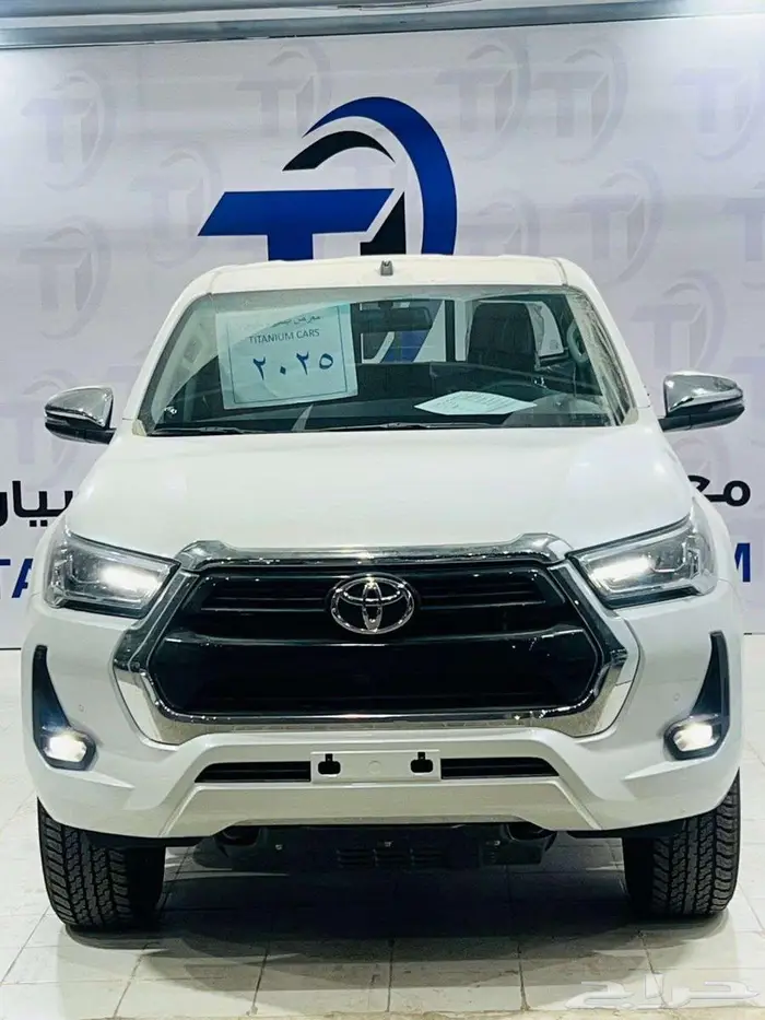 تويوتا هايلوكس غمارتين V6 بنزين خليجي 2025 0