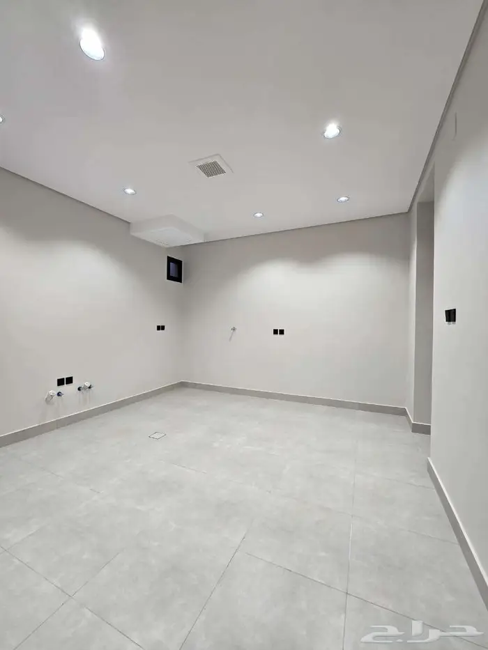 شقة علوية فاخرة للبيع حي الزهور - أبها 3