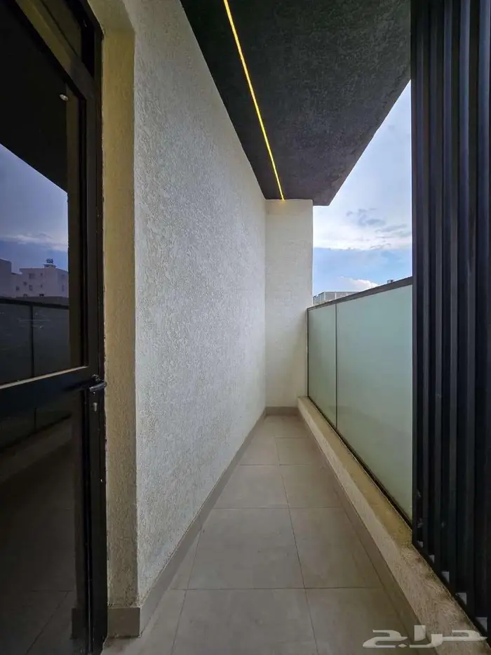 شقة علوية فاخرة للبيع حي الزهور - أبها 19