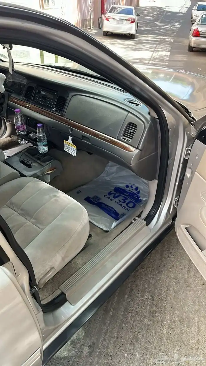 للبيع فورد كرون فكتوريا سعودي 2008 13