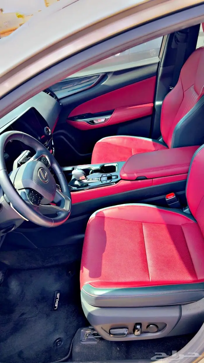 لكزس 2024 NX350 فل كامل 4
