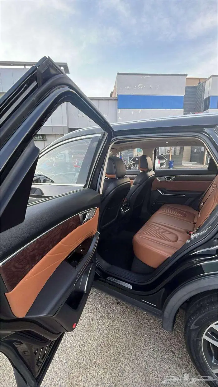 Bestune T99 2022   Luxury SUV in Excellent Condition 8