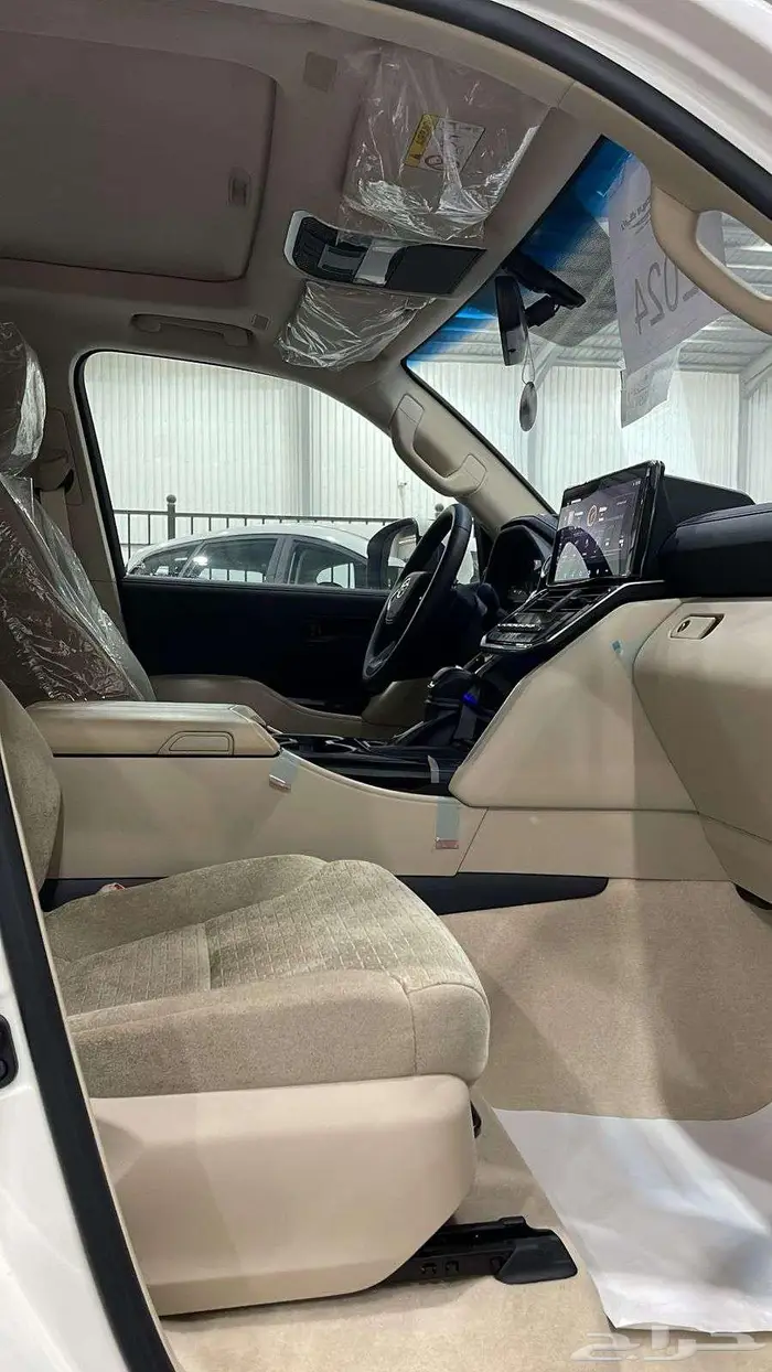 تويوتا لاند كروزر موديل 2024 GXR سعودي L2 7