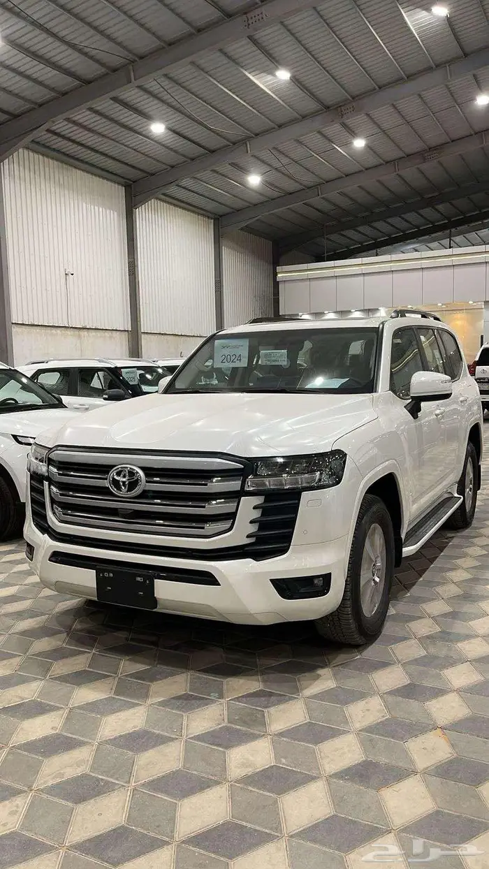 تويوتا لاند كروزر موديل 2024 GXR سعودي L2 1