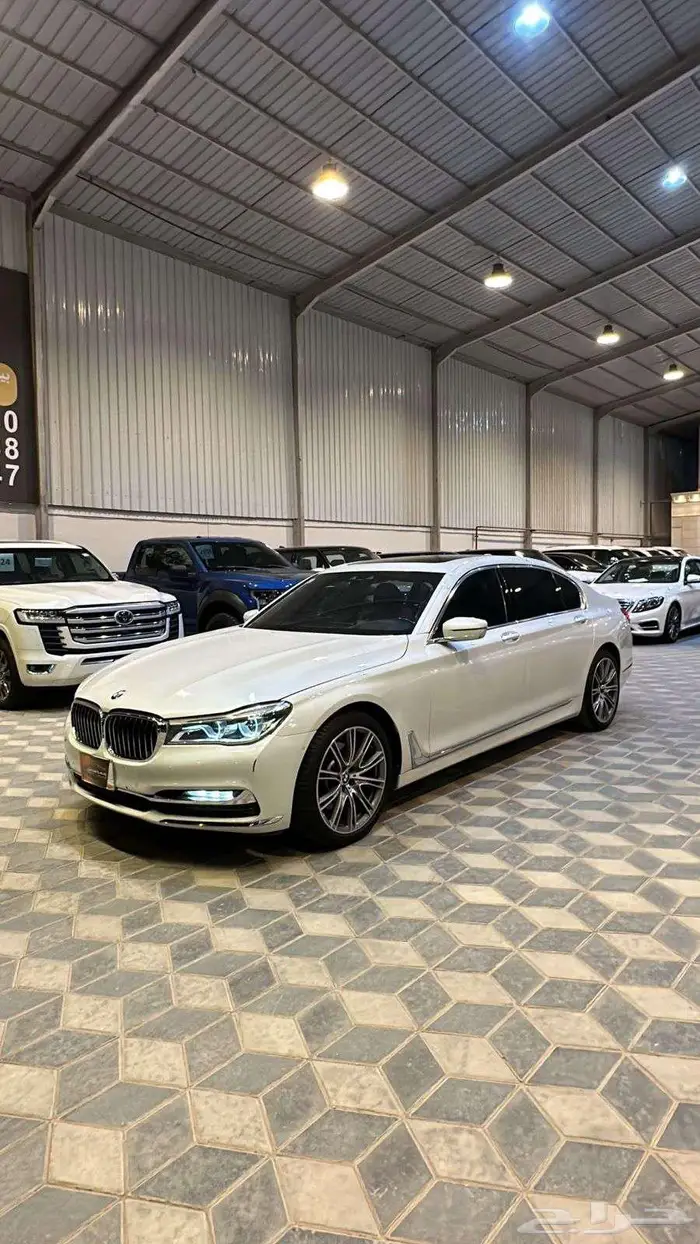 بى ام دبليو 2018 LI730 1