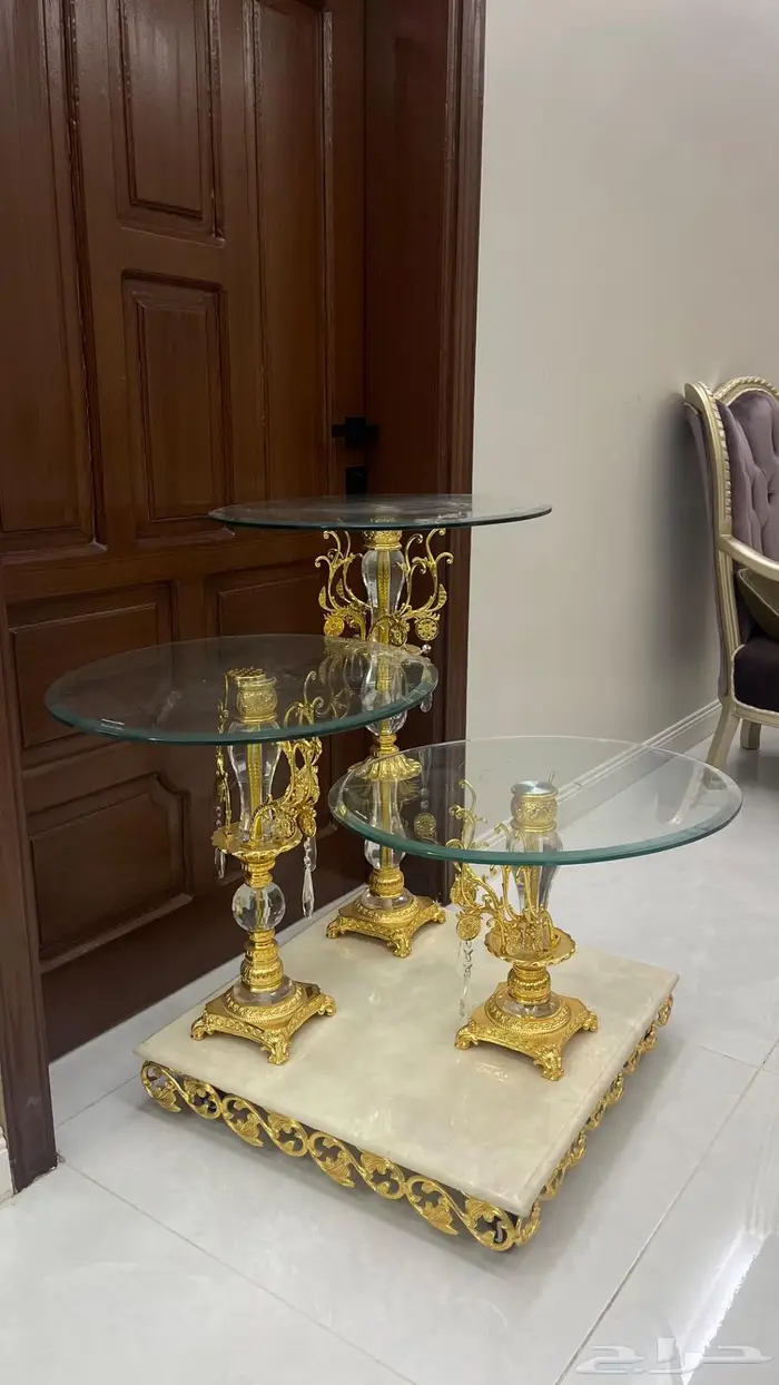 طقم طاولة 3 ادوار او عربية ملكة 2