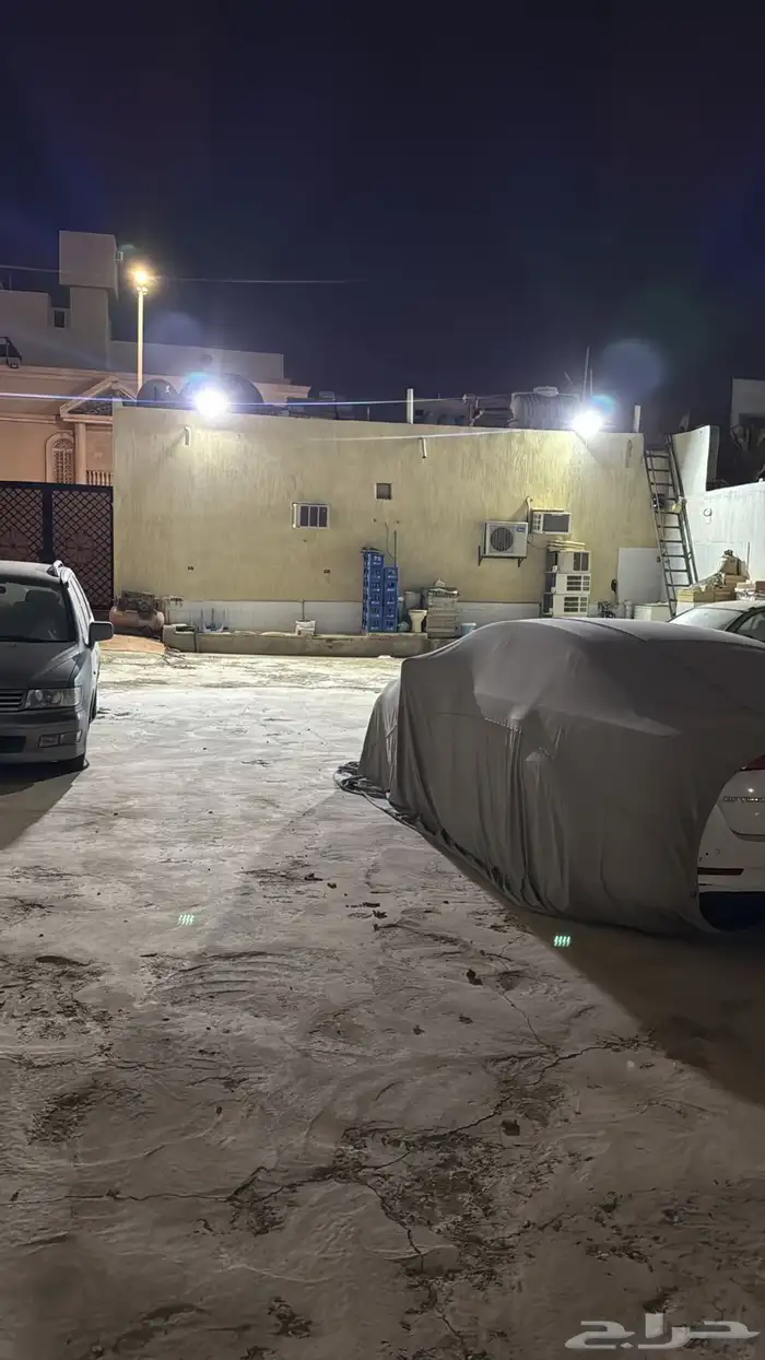 حوش للايجار 4