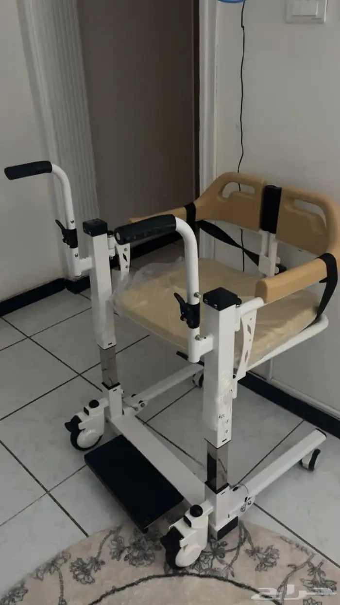 كرسي حمام كهربائي لكبار السن وذوي الاحتياجات الخاصه 2