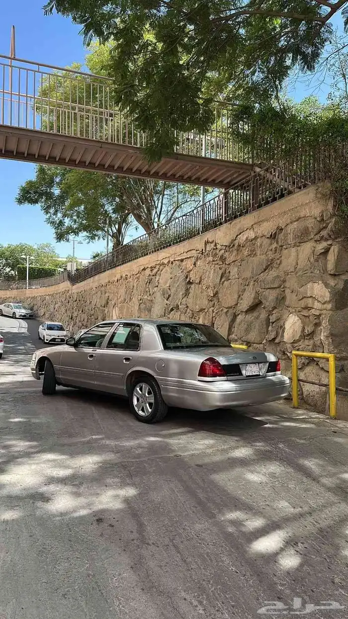 للبيع فورد كرون فكتوريا سعودي 2008 6