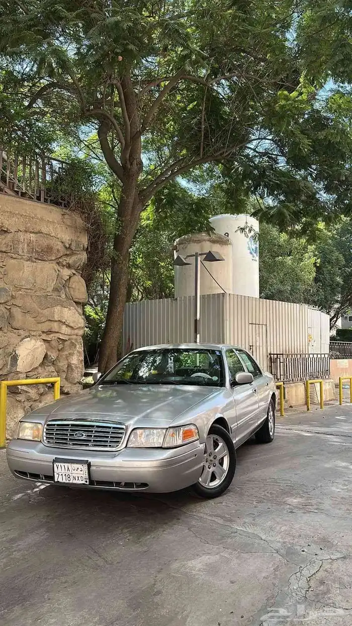 للبيع فورد كرون فكتوريا سعودي 2008 3