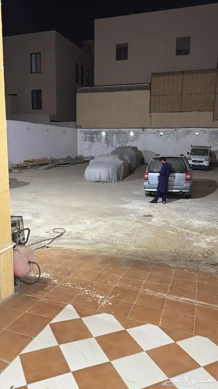 حوش للايجار 5