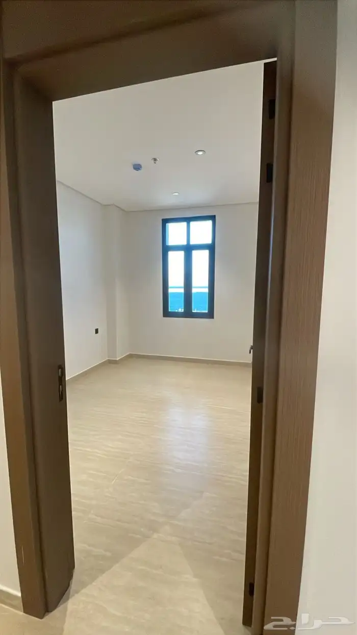 شقه باطلاله بحريه مميزه 3