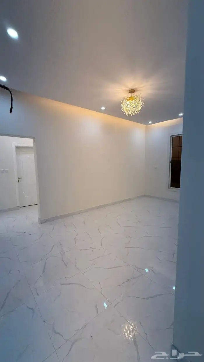 شقه للبيع دور ثاني حي الاخضر تبوك 450 الف 2