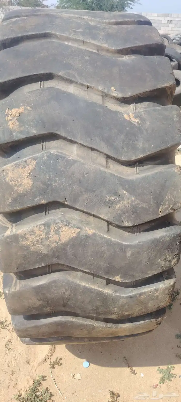 كفرات مستعمل نضيف مقاس5 - 23 25 3