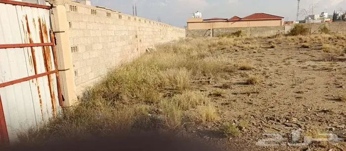 أرض مساحة 2492م بأبها مطلة بحي الصحافة مسورة بعداد كهربا 4