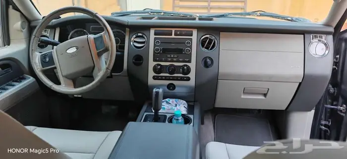 فورد اكسبديشن 2013 بدون دبل 8