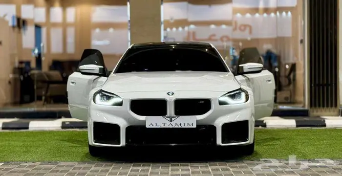 M2 BMW الموديل 2023 1