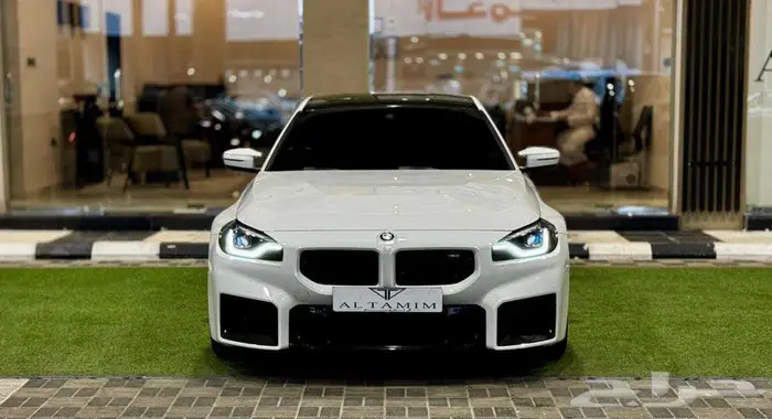 M2 BMW الموديل 2023 4