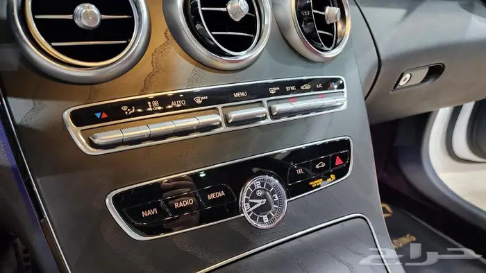 مرسيدس C200 2020 ممشى قليل 11