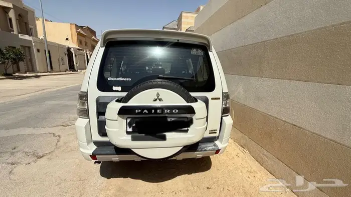 باجيرو 2010 1