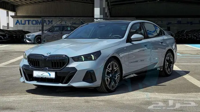 2026 BMW 5-SERIES 520i M MILD-HYBRID GCC 0Km ضمان الوكيل 0