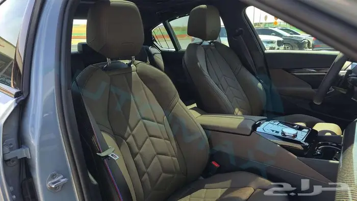2026 BMW 5-SERIES 520i M MILD-HYBRID GCC 0Km ضمان الوكيل 15
