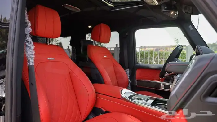 2025 مرسيدس جي كلاس AMG V8 4.0L G 63 اصفار مع ضمان 18