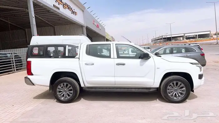 ميتسوبيشي L200 غمارتين دبل نص فل اوتوماتيك 2024 3