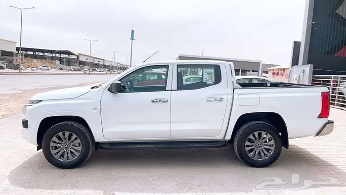 ميتسوبيشي L200 غمارتين دبل نص فل اوتوماتيك 2024 4