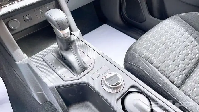 ميتسوبيشي L200 غمارتين دبل نص فل اوتوماتيك 2024 9