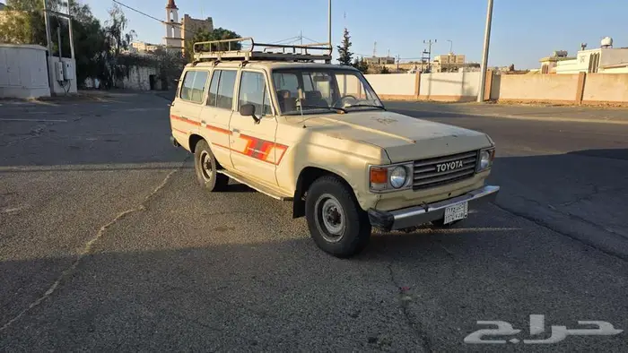 لاندكروزر صالون 1984 1