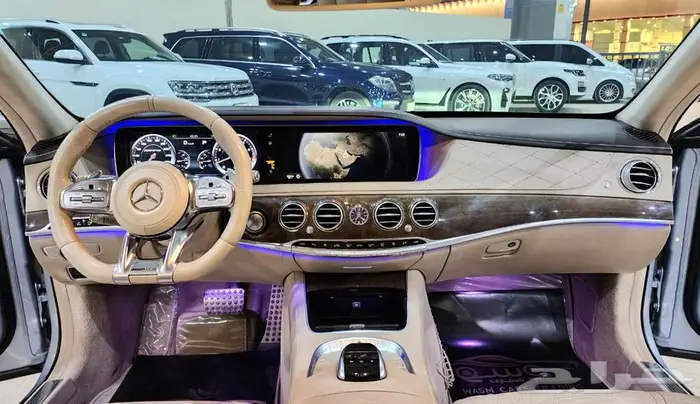 مرسيدس S63 2015 20