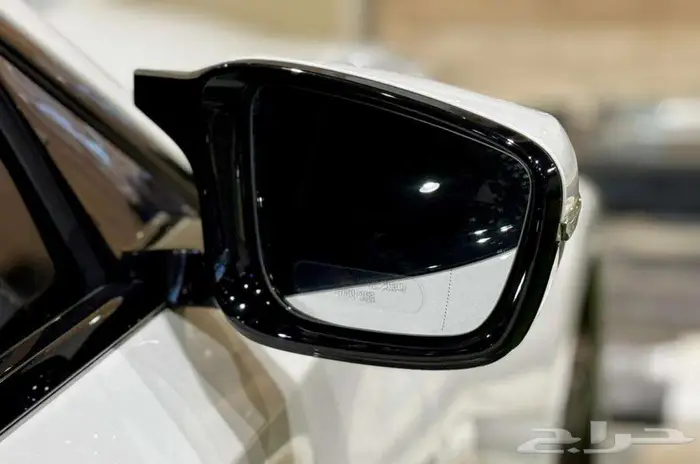 M2 BMW الموديل 2023 36