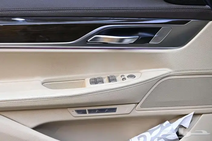 بي ام دبليو 730li 2016 سعودي 11