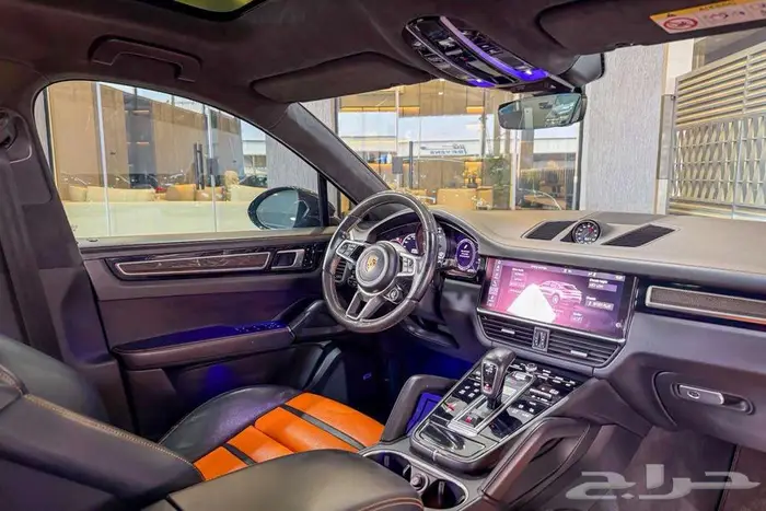 بورش كايين GTS V8 2021 اسود خليجي 7