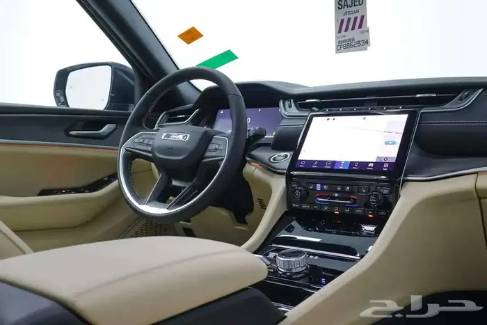 جيب جراند شيروكي ليمتد 2023 3