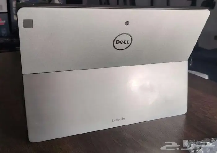 لابتوب ديل 2في1تابلت و لابتوب بحالة ممتازةcorei5رام16-512SSD 12
