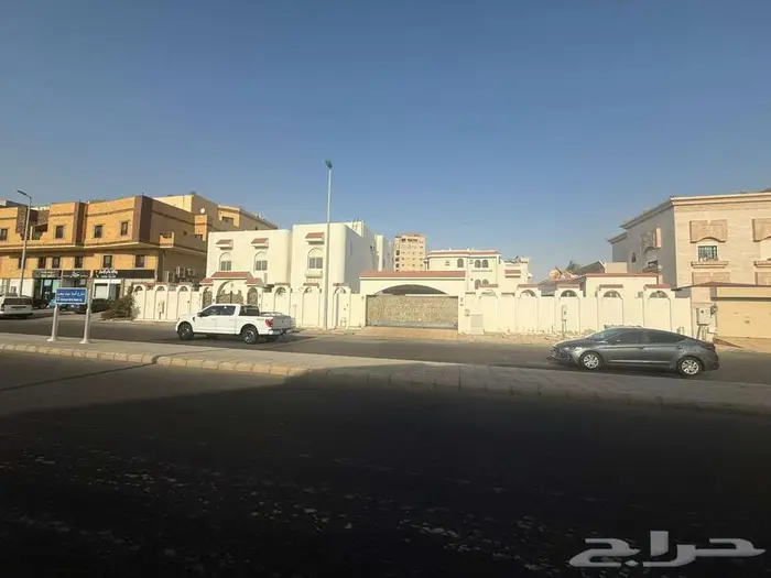 ارض تجارية للبيع في موقع مميز حي الحمدانية GD386 0