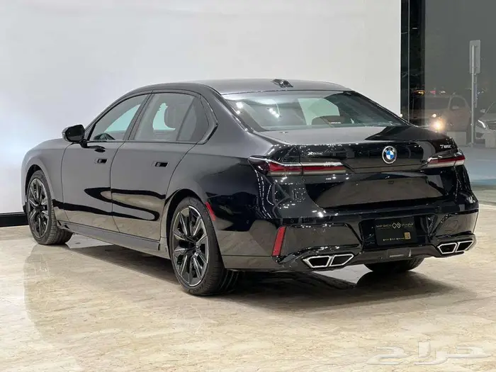 BMW 760I 2023 3